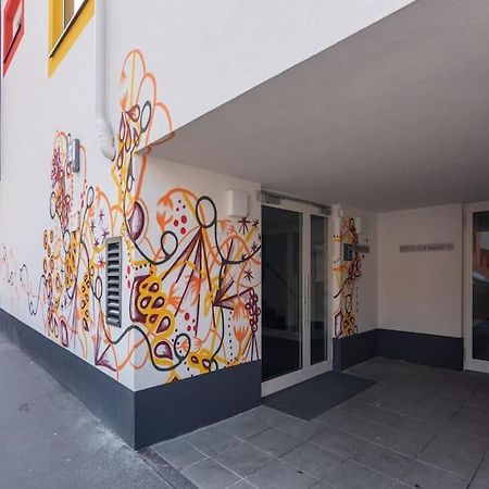 Neu Und Hell In Zentraler Ruhelage Mit Parkplatz Apartment Vienna Exterior photo