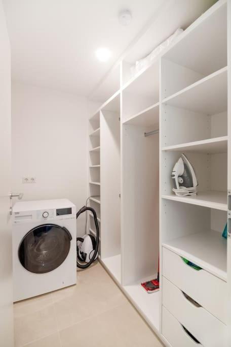 Neu Und Hell In Zentraler Ruhelage Mit Parkplatz Apartment Vienna Exterior photo