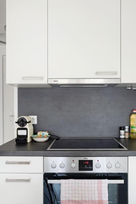 Neu Und Hell In Zentraler Ruhelage Mit Parkplatz Apartment Vienna Exterior photo