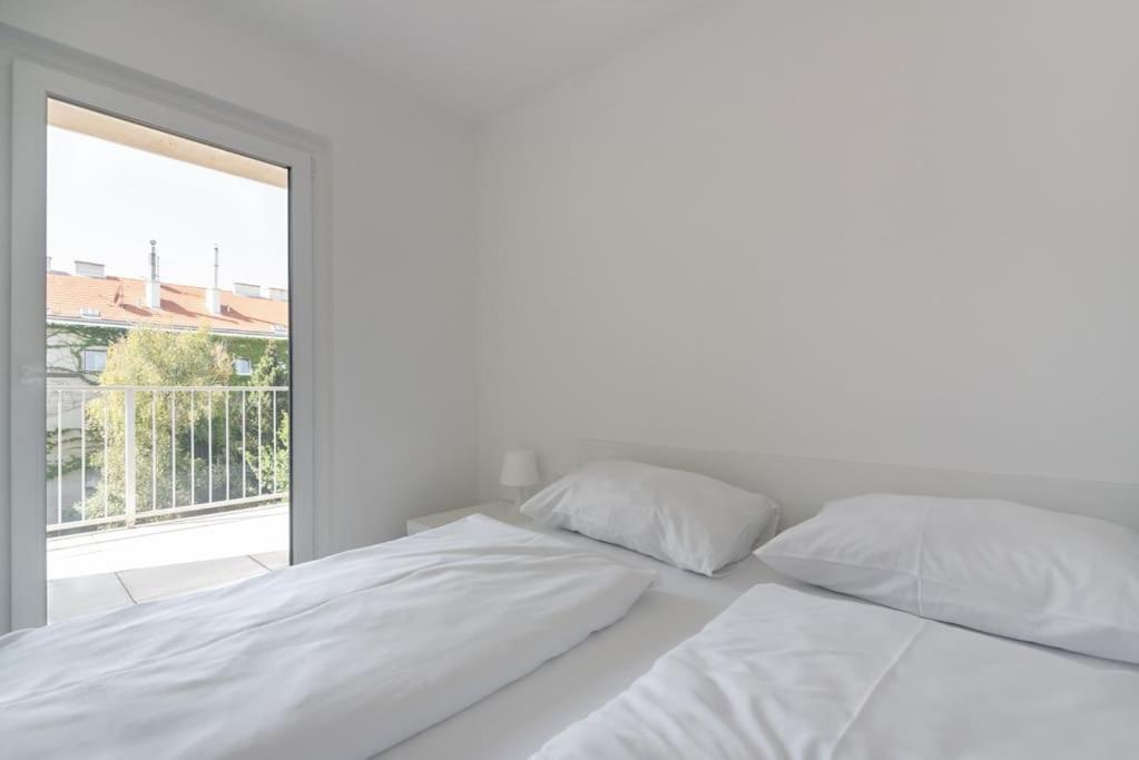 Neu Und Hell In Zentraler Ruhelage Mit Parkplatz Apartment Vienna Exterior photo